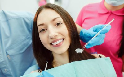 Root Canal vs Extraction: Comparing Treatment Options for Severely Damaged Teeth